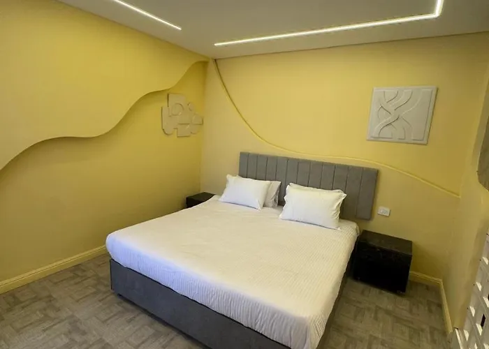 Cavalli Boutique 4*